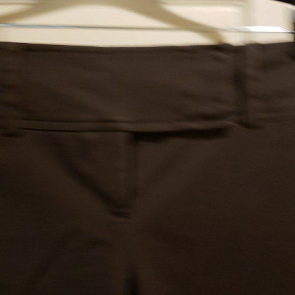 Ann Taylor Capris - Picture 2 of 3